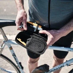 Fidlock TWIST Gereedschapsset + Bike Base - Zwart -Rij Windig Verkoopwinkel 09653 BLK fidlock TWIST toolbox bikebase outdoor 05 scaled